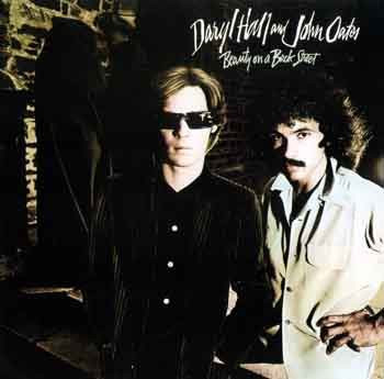 Daryl Hall And John Oates - Beauty On A Back Street