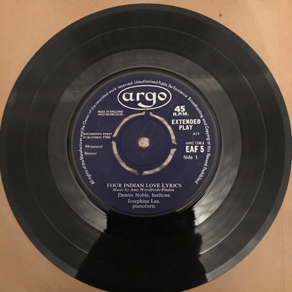 Dennis Noble - Four Indian Love Lyrics