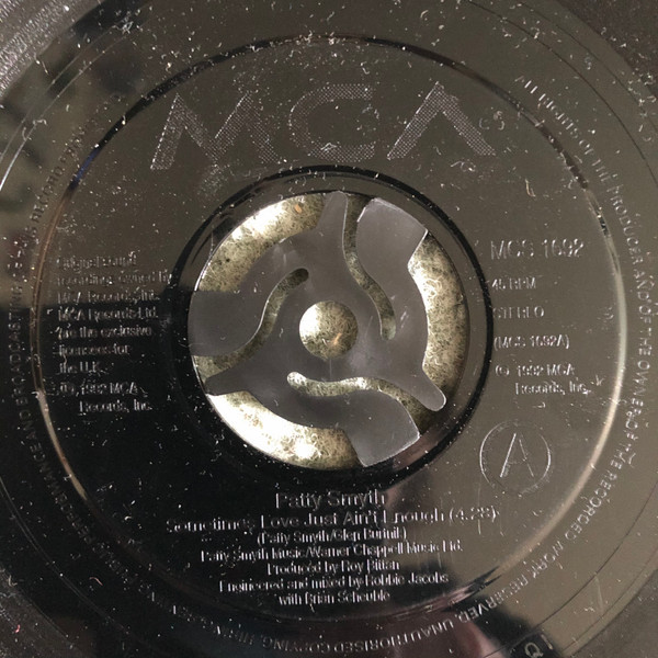 Patty Smyth - Sometimes Love Just Aint Enough