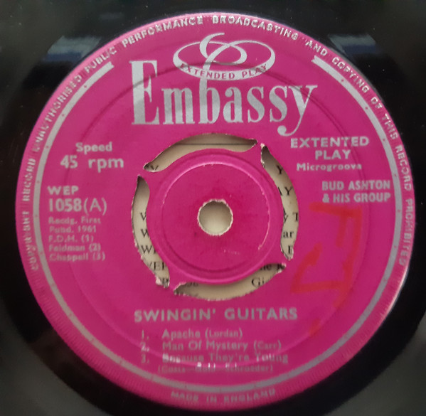 Bud Ashton  His Group - Swingin Guitars